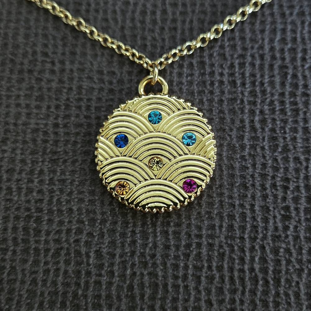 Kurt Geiger "Southbank Disc"📀 Pendant Necklace with Mutli Colored🌈 Crystals💎 - Picture 8 of 16